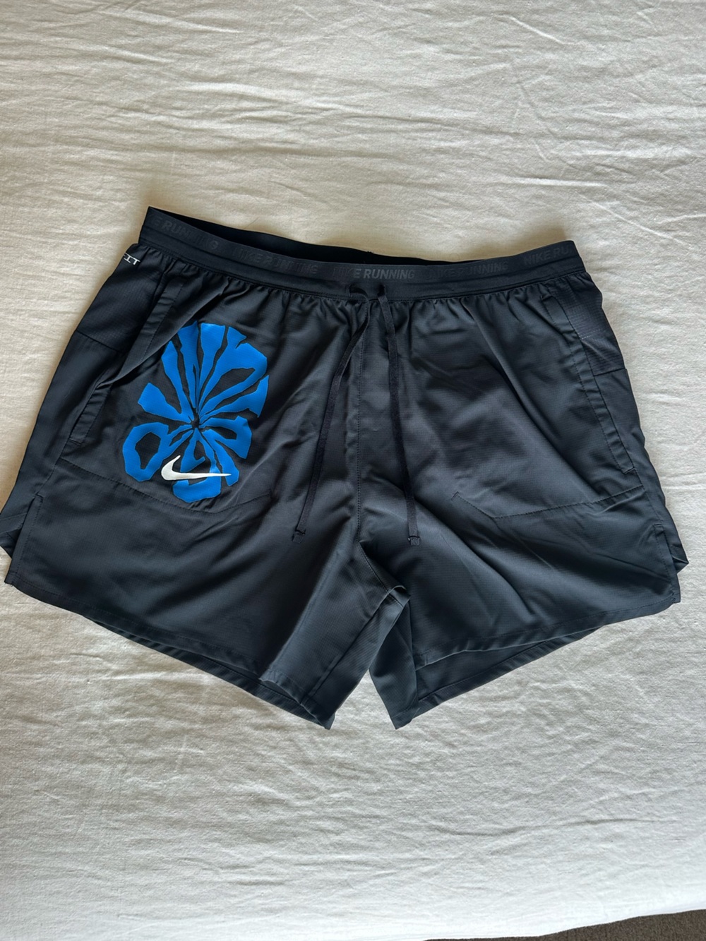 *NWT Nike Stride Run 5’’ Brief Lined Running Shorts - Size Large